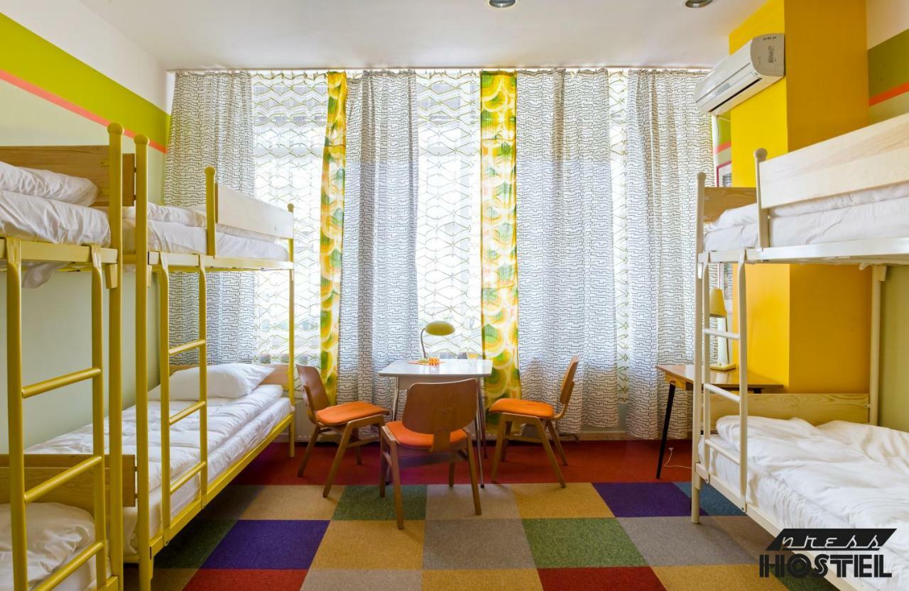 Press Hostel Варшава Екстериор снимка