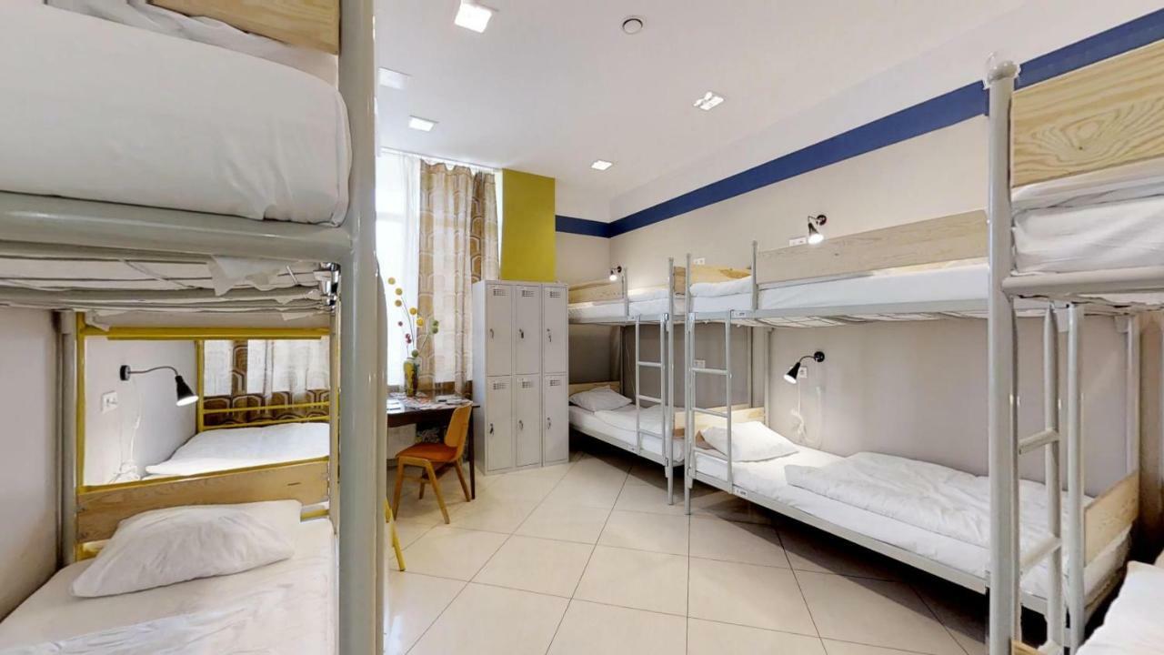 Press Hostel Варшава Екстериор снимка