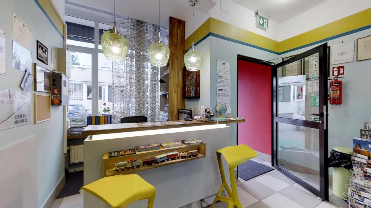 Press Hostel Варшава Екстериор снимка